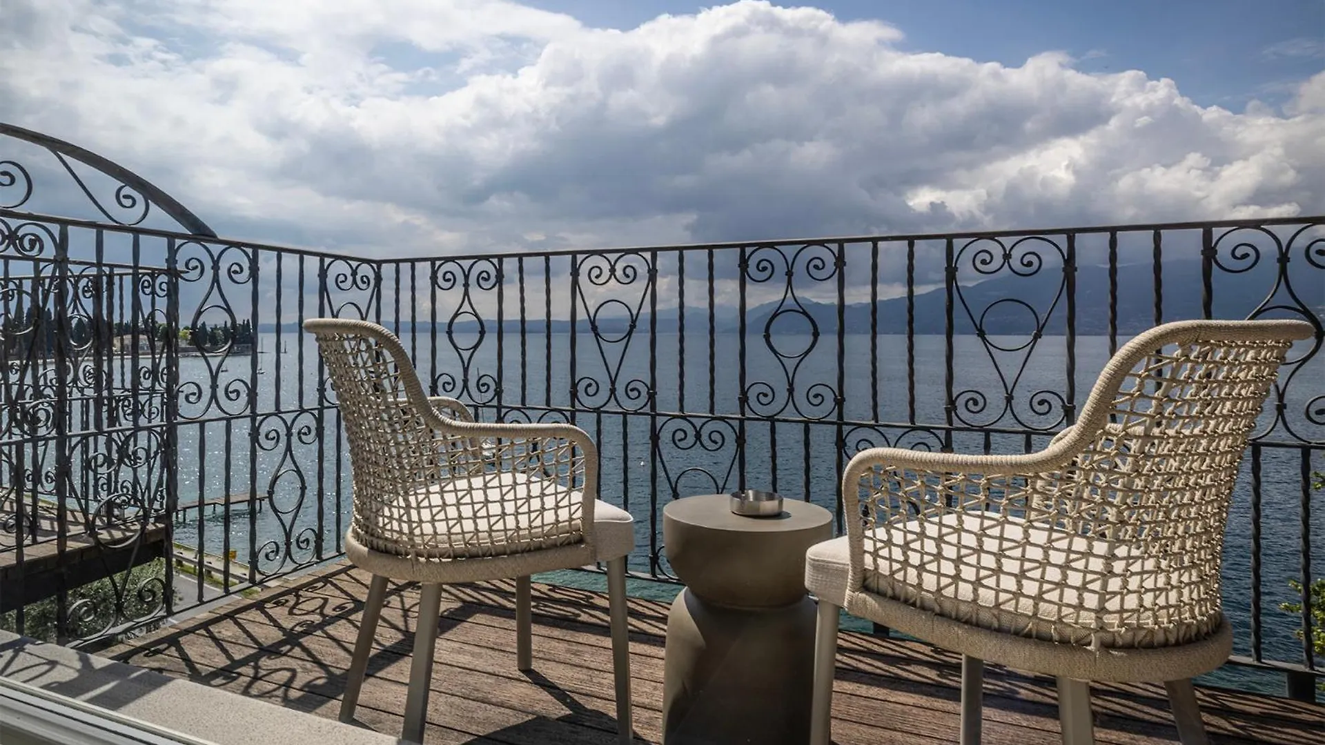 Hotel Villa Leopardi 4S - Adults Only Torri Del Benaco