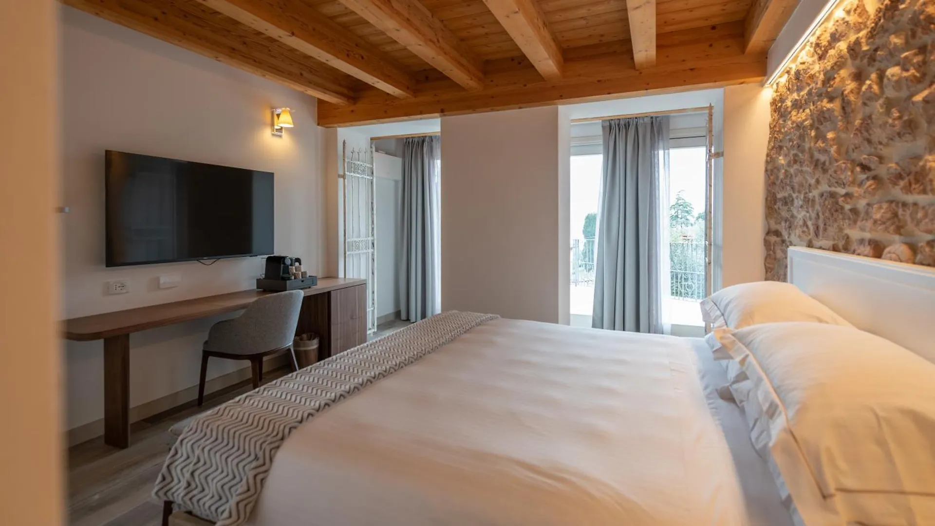 Hotel Villa Leopardi 4S - Adults Only Torri Del Benaco Italy