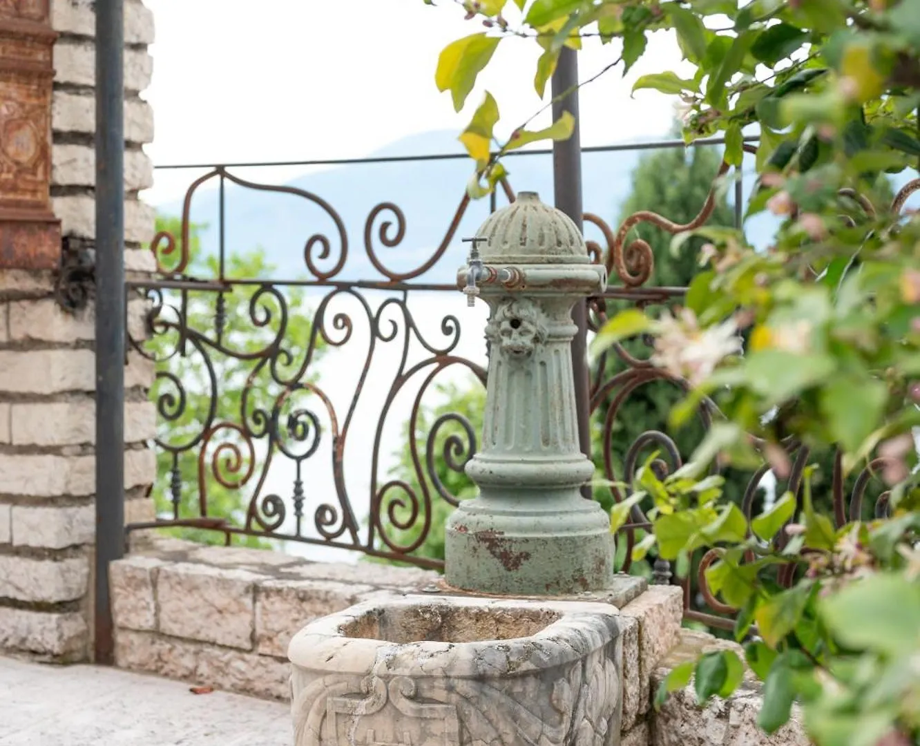 Hotel Villa Leopardi 4S - Adults Only Torri Del Benaco