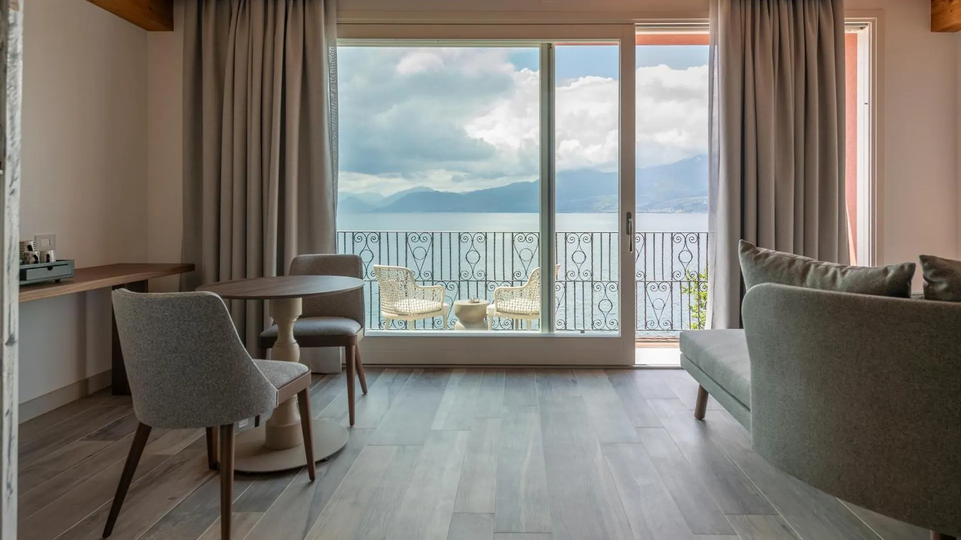 Hotel Villa Leopardi 4S - Adults Only Torri Del Benaco