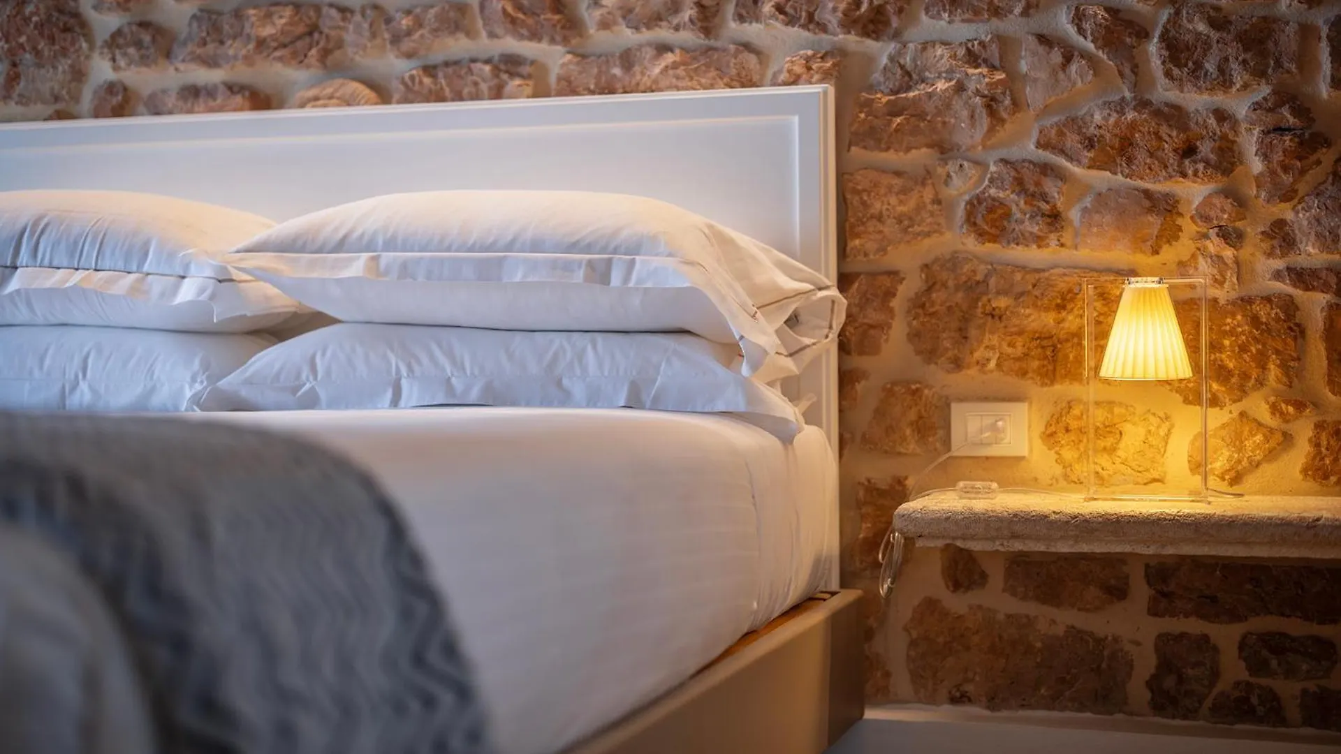 ****  Hotel Villa Leopardi 4S - Adults Only Torri Del Benaco Italy